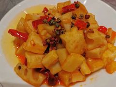 -姚姚酸菜鱼·金戈戈香港豉油鸡(喜荟城联名店)