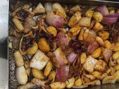 -老东镇啤酒屋海鲜加工·蒸汽海鲜·海鲜烧烤(台东店)