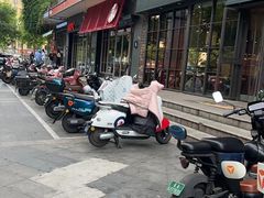 -红跑车蛋糕世界(清江路店)