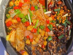 -鸣记脆皮烤鱼(三八广场店)