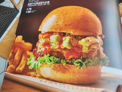 -LENBACH兰巴赫西餐啤酒坊(大连东港店)
