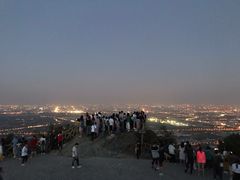 -鬼笑石后山停车场