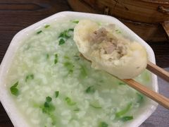 -舒小笼松针小笼包