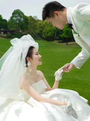 -纪梵希旅拍婚纱摄影(大连总店)