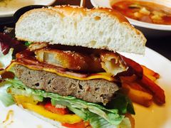 火烤培根牛肉汉堡-拉亚汉堡经典餐厅(商城路店)
