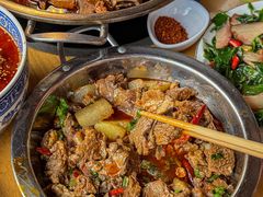 -大众跷脚牛肉馆·非遗传承单位(峨眉山店)