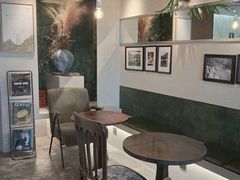 -luutosa  cafe & tea 鹿兔山