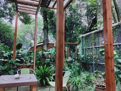 -谷咖啡·鲜花绿植花园餐厅
