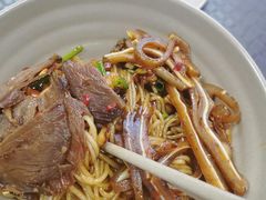 -万方圆拌粉瓦罐汤(九江湖滨店)