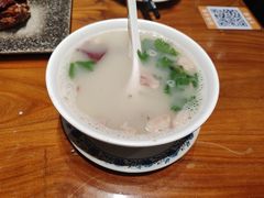 -老天桥酱肉烧饼夹肘子(天桥店)