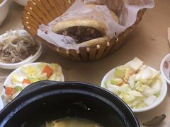 -闫家驴肉老店(华电一校店)