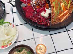 -扎起市井老火锅(乐山总店)