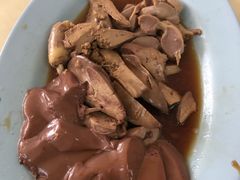 -伍秀泽海南鸡饭茶室