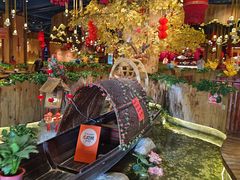 -老滇山寨•云南特色菜•地方菜•民族风情歌舞表演(金碧店)