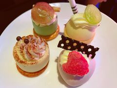 -唐拉雅秀酒店-西锦汇空中BBQ·思创餐厅