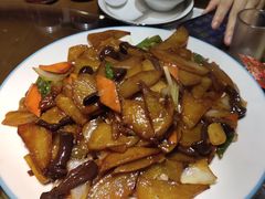 -快乐老家三鲜饺子东北菜(南六中路店)