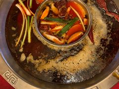 -山城年华老火锅(玉林店)