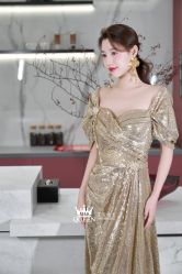 点击看大图 -艾拉·女王婚纱礼服馆