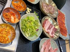 -臻牛烤肉