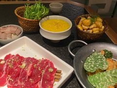 -三出山火锅(南京万象天地店)