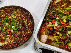 水煮肉片-乡土特色.冷锅鱼.牦牛肉汤锅