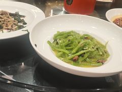 -阿瓦山寨·湘菜现炒·剁椒鱼头王(咸阳总店)