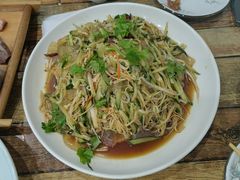 -红岩美食坊(伊春市伊春区)