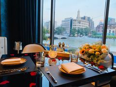 靠窗位-上海苏宁宝丽嘉酒店·Cafe Bellagio西餐厅
