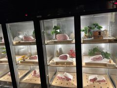 面包甜点陈列柜-牛道·和牛九食(市府恒隆广场店)