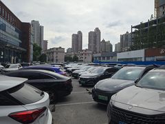 -上汽荣威体验中心(徐汇东安路店)