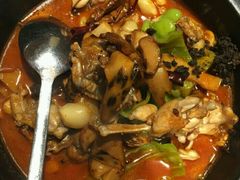 -云海肴·汽锅鸡·云南菜(天山百盛优客店)