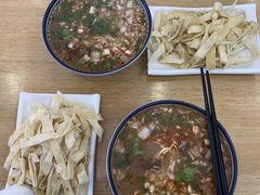 -八百里牛肉汤(盖饭·锅贴·万象城店)