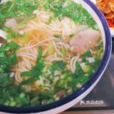 凉拌毛肚真是差级了，一看都能看出来是用药水泡过发起来的
