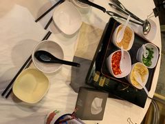 -鲜入围煮花胶鸡海鲜火锅
