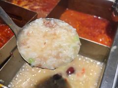 -海底捞火锅鲜切牛肉主题店(长寿路店)
