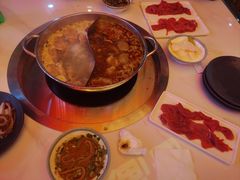 -潮牛岛·潮汕鲜切牛肉自助火锅(无锡首店)