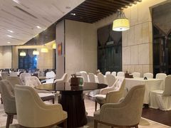 -广州万富希尔顿酒店·感趣自助餐厅·金秋蟹宴生蚝海鲜刺身