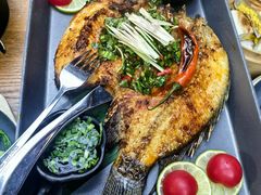 -云海肴·汽锅鸡·云南菜(天山百盛优客店)