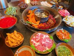 -渝井巷重庆老火锅(沈阳吉祥店)