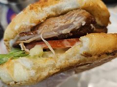 招牌秘制鸡腿堡-必胜客(上海新南方商城PH店)