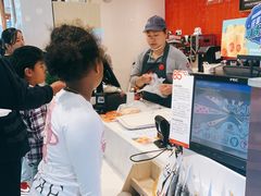 -85度C(生甜甜圈研究工坊·上海平凉店)