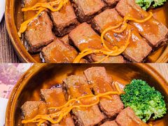 -胡桃里音乐餐厅(陶溪川店)(川湘赣菜·世界百大酒庄直供红酒·音乐表演)