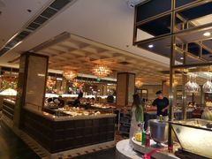 -半岛翡丽海鲜自助餐厅(观风亭店)