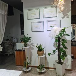 -潮店·虞妃妮轻奢美甲美睫馆