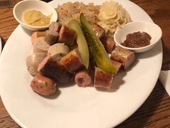什锦香肠拼盘-宝莱纳啤酒花园餐厅PAULANER BRAUHAUS Nanjing(广州路店)