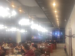 -九尺赵老四鲜鹅肠火锅