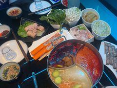 -唯爱KTV聚会餐厅(仙林东城汇店)