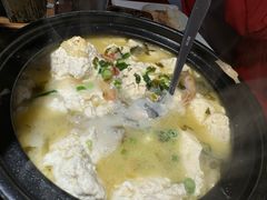 -魏铭鱼头捞饭(晋阳路店)