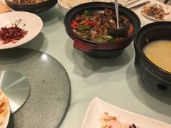 -沪华海鲜大酒楼(南汇店)