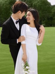 -角色婚纱摄影(中心店)